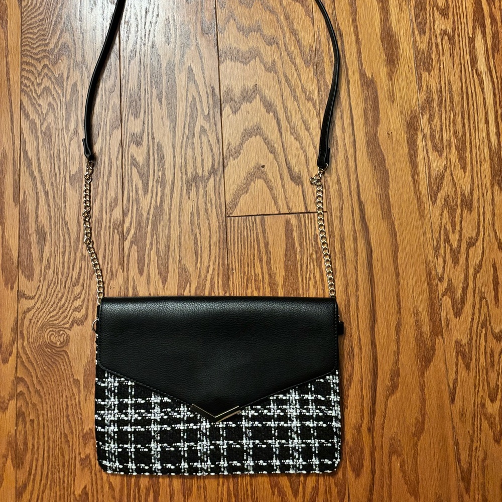 Ann Taylor Factory black and white tweed purse.